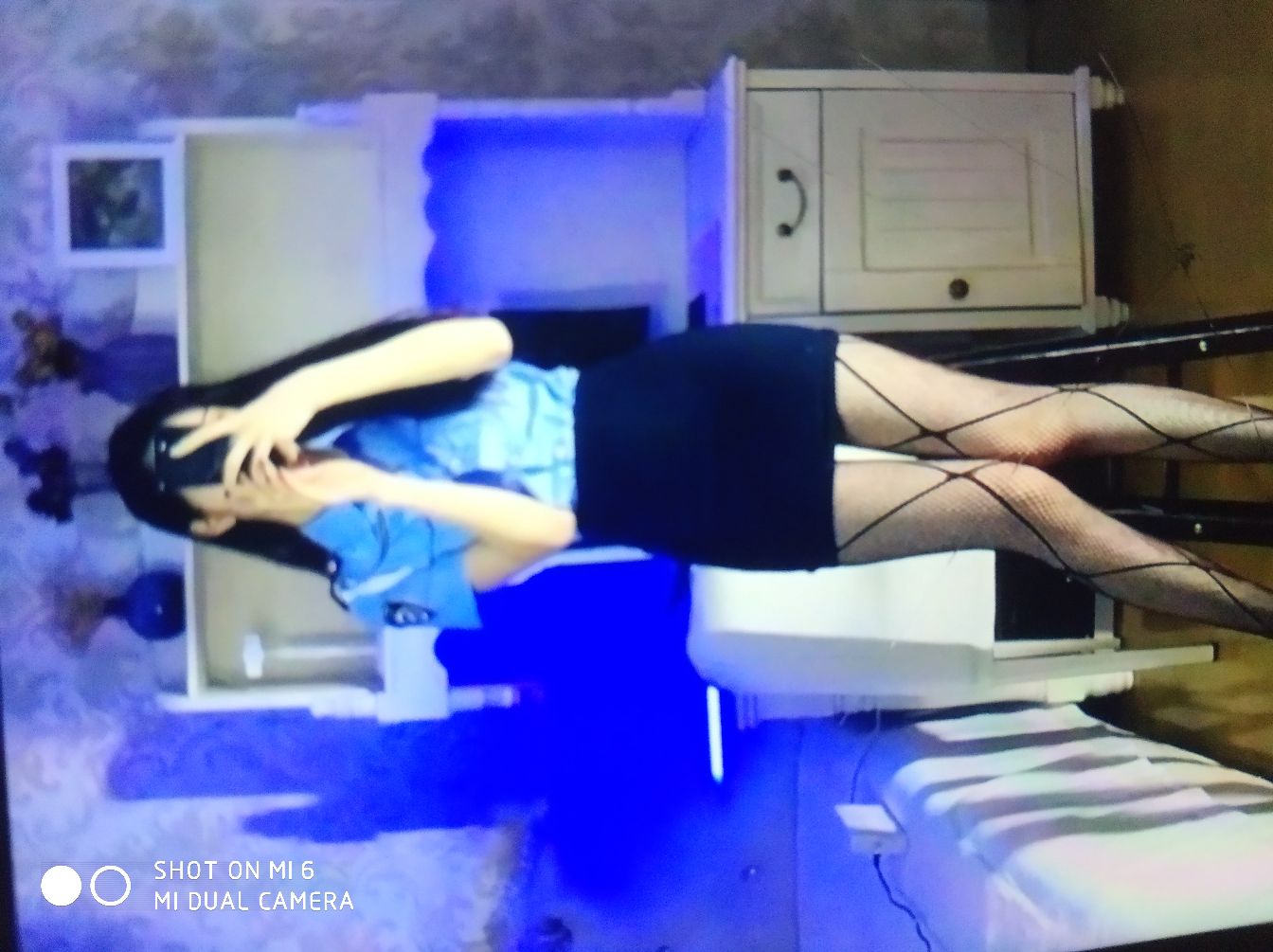 美女叫苹果，身材好，高挑苗条